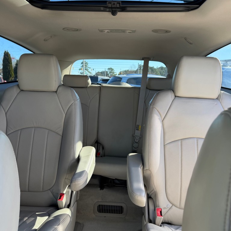 2012 Buick Enclave Image 11