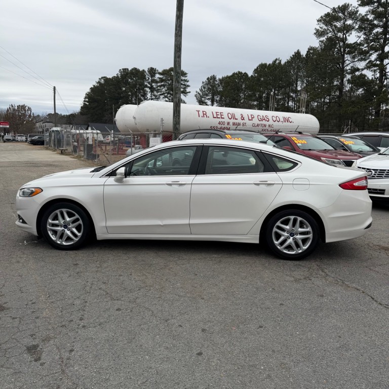 2015 Ford Fusion Image 13