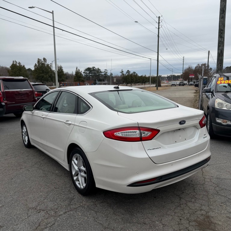 2015 Ford Fusion Image 14