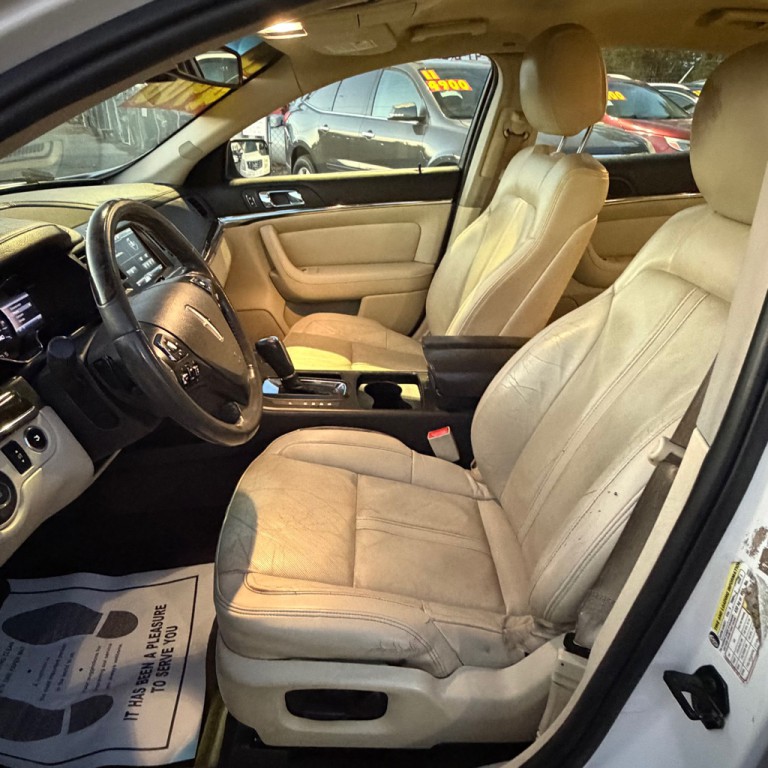 2013 Lincoln MKS Image 6