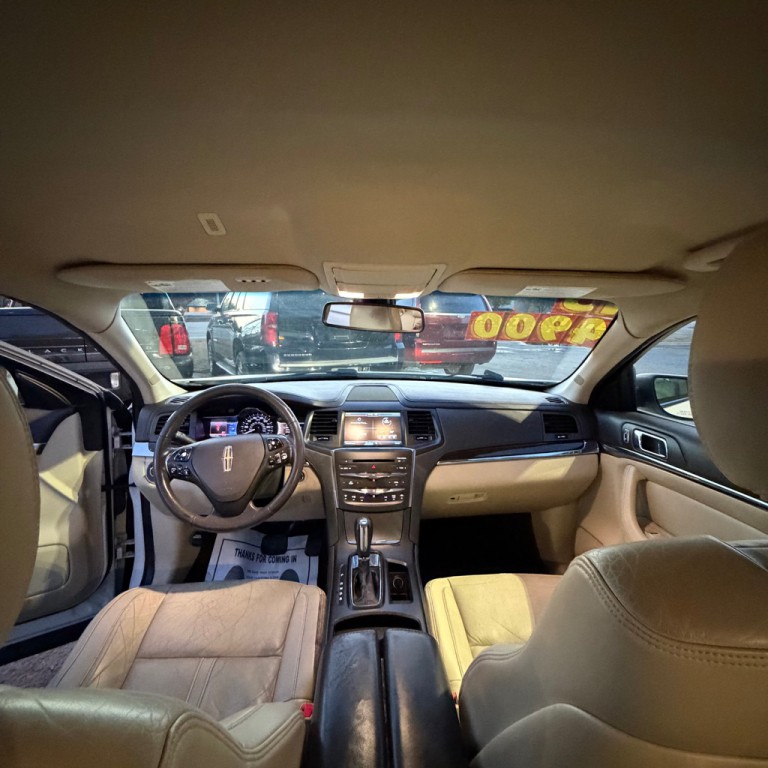 2013 Lincoln MKS Image 8