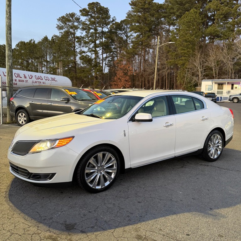 2013 Lincoln MKS Image 12