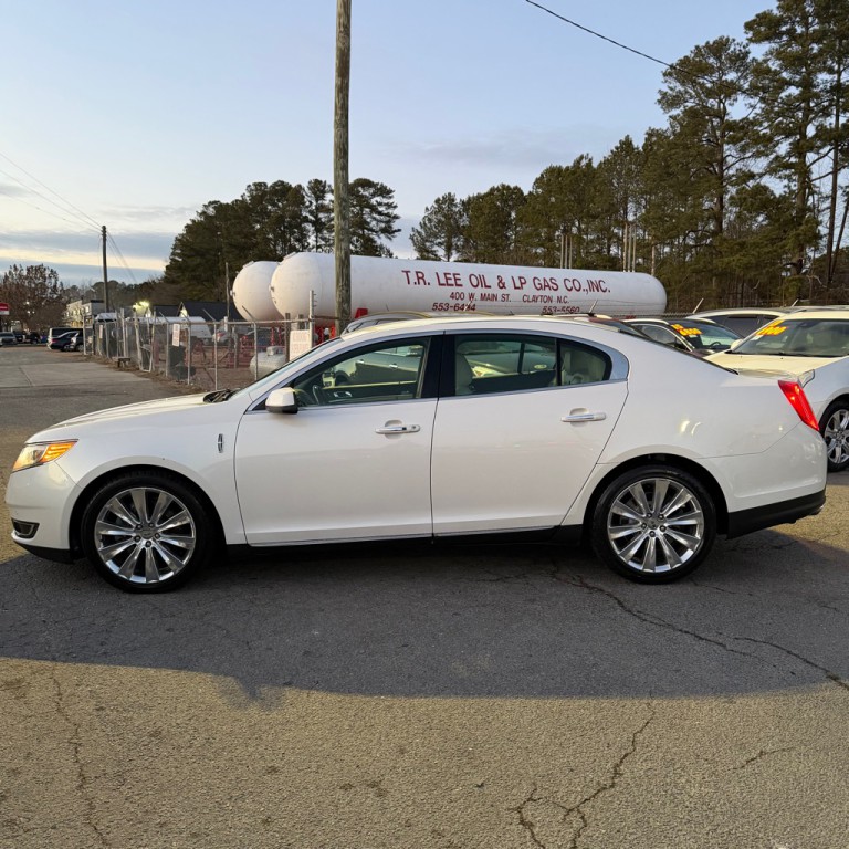 2013 Lincoln MKS Image 13