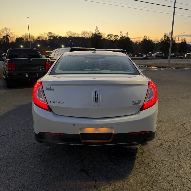 2013 Lincoln MKS Image 15