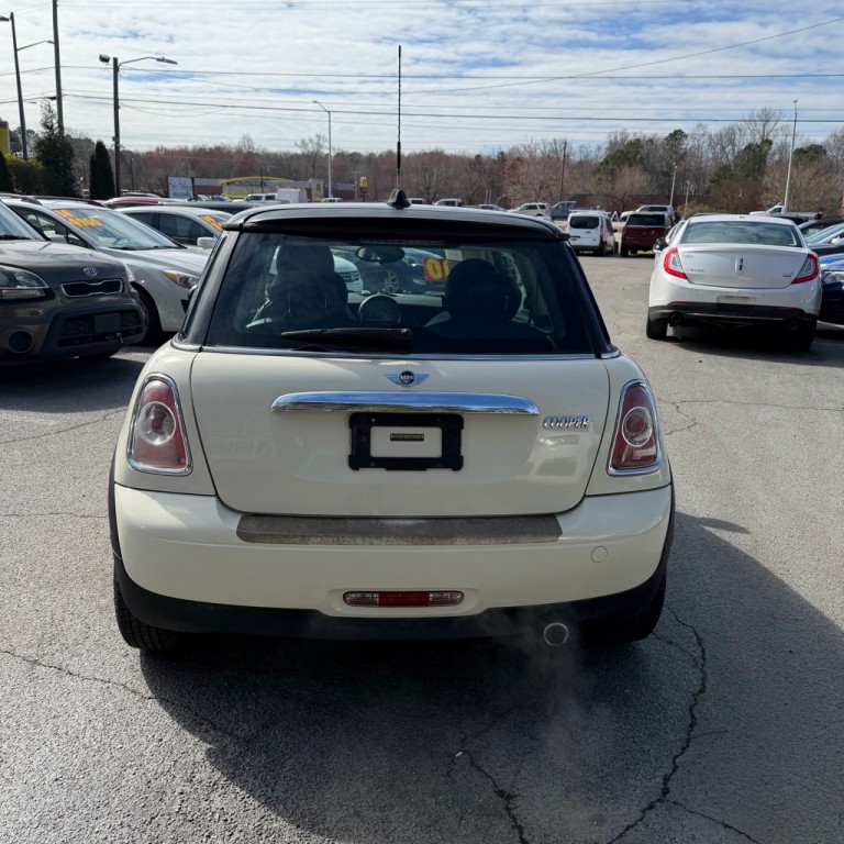 2012 MINI Cooper Image 13