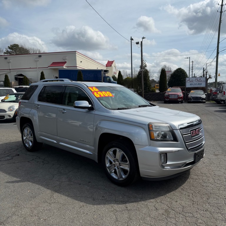 2016 GMC Terrain Image 2