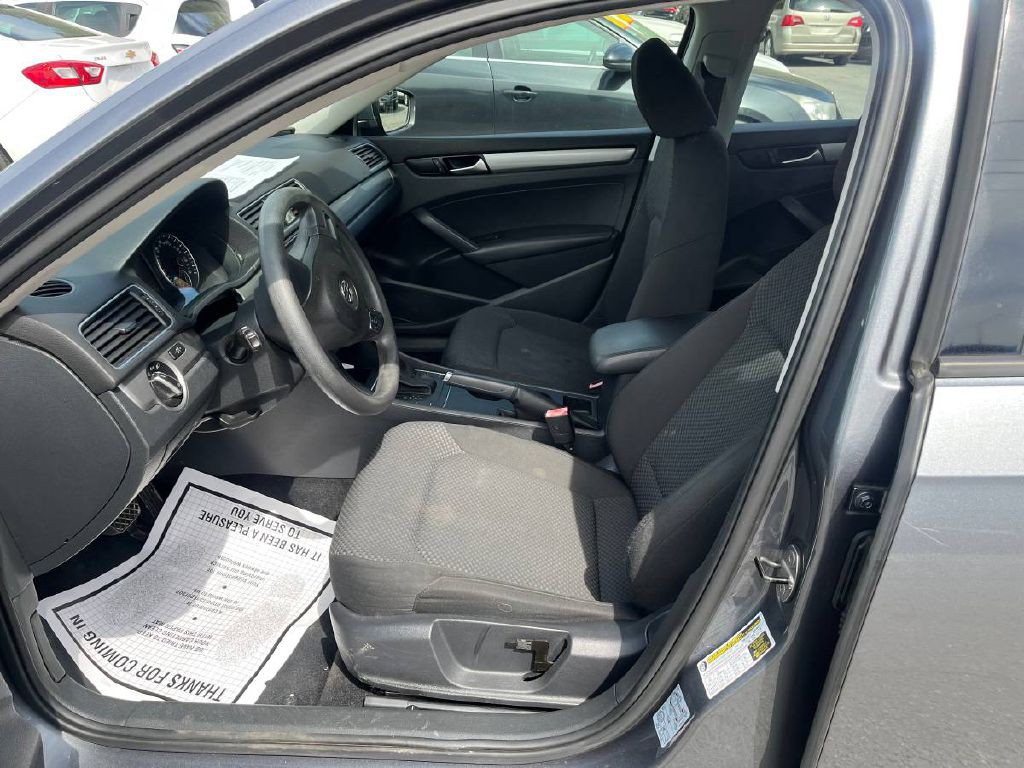 2014 Volkswagen Passat Image 7