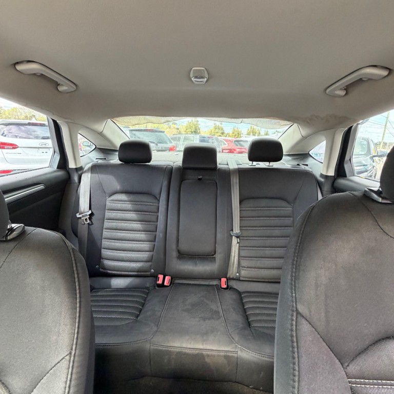 2015 Ford Fusion Image 9