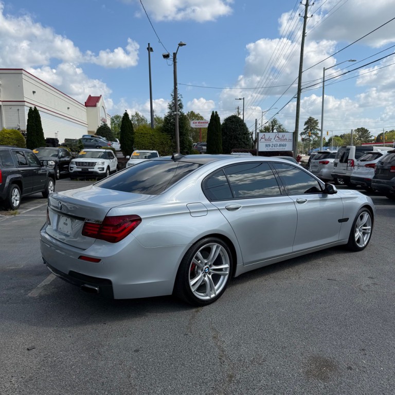 2015 BMW 7 Series Image 3