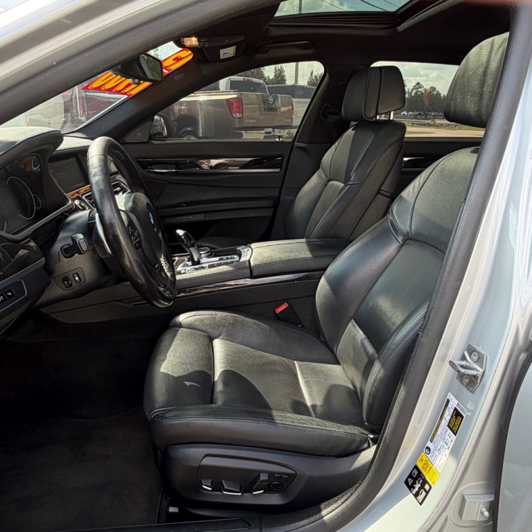 2015 BMW 7 Series Image 6