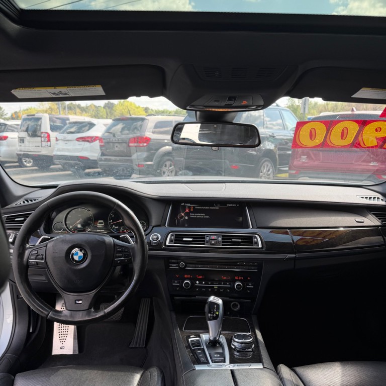 2015 BMW 7 Series Image 7