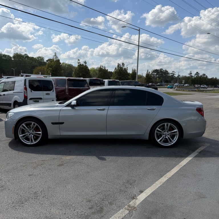 2015 BMW 7 Series Image 13