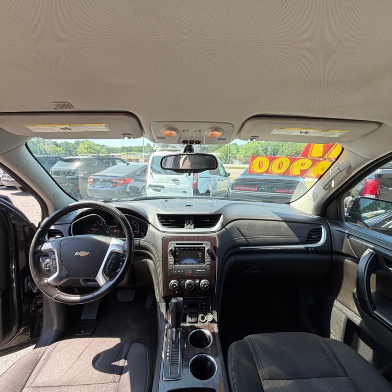 2017 Chevrolet Traverse Image 8