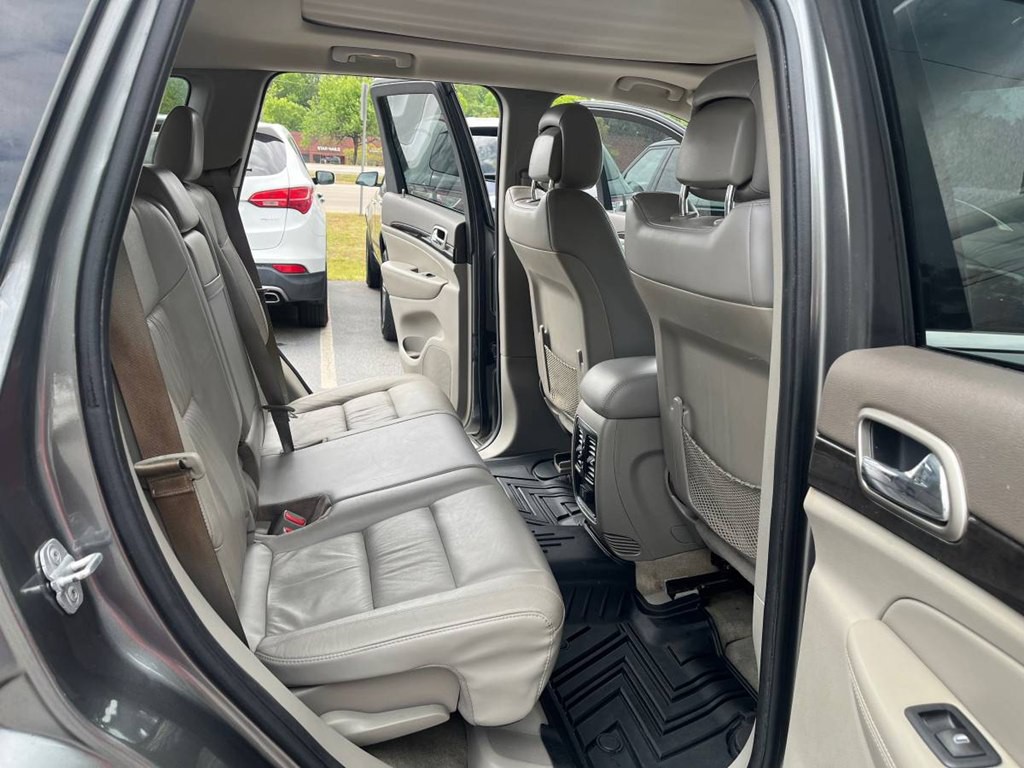 2012 Jeep Grand Cherokee Image 6