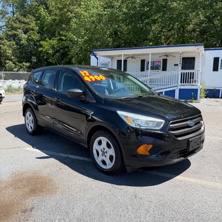 2017 Ford Escape Image 2