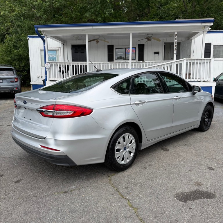 2019 Ford Fusion Image 3