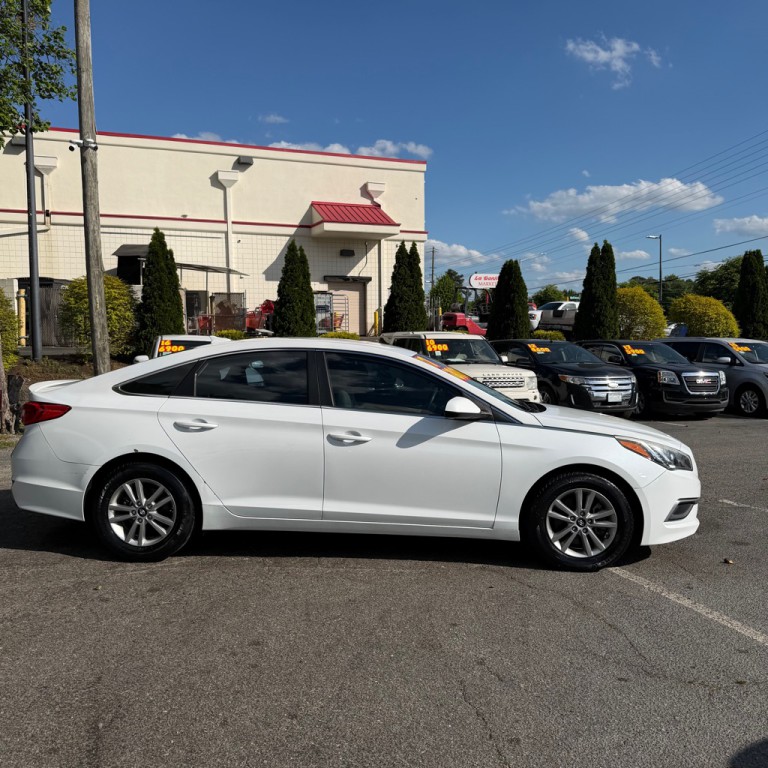 2017 Hyundai Sonata Image 4