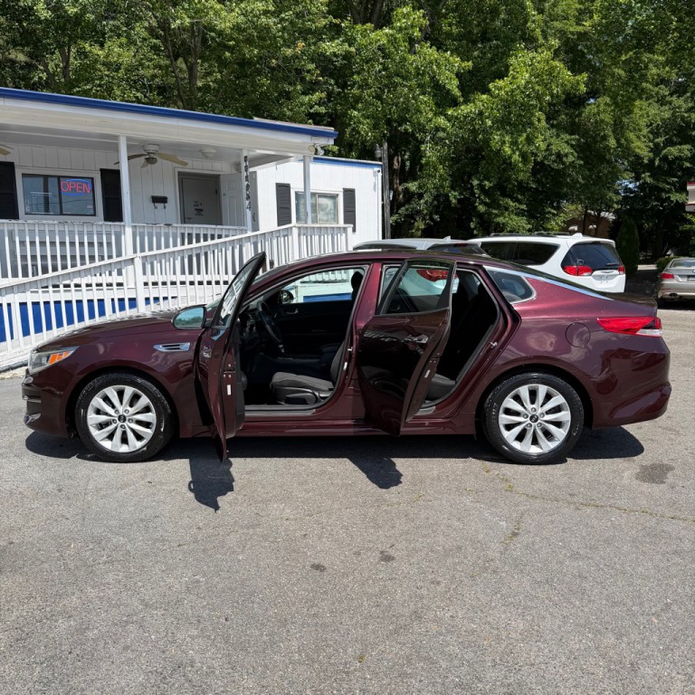 2017 Kia Optima Image 16