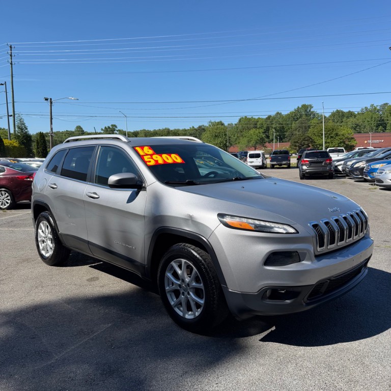 2016 Jeep Cherokee Image 2