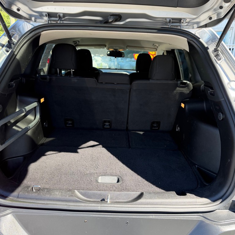 2016 Jeep Cherokee Image 12