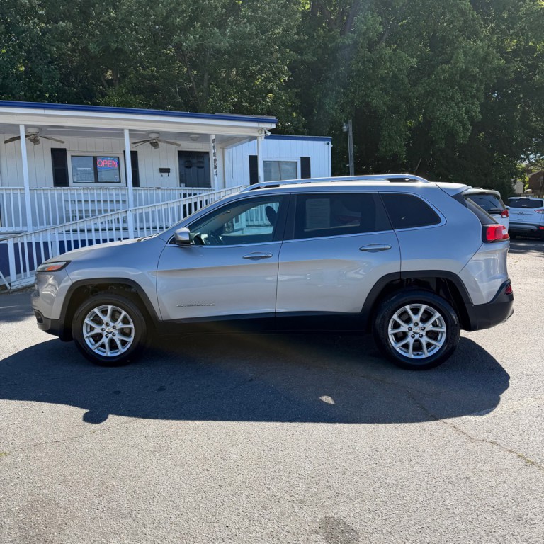 2016 Jeep Cherokee Image 15