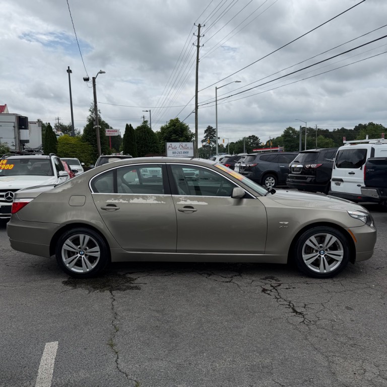 2009 BMW 5 Series Image 4