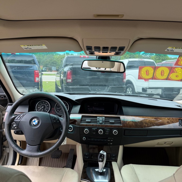 2009 BMW 5 Series Image 7