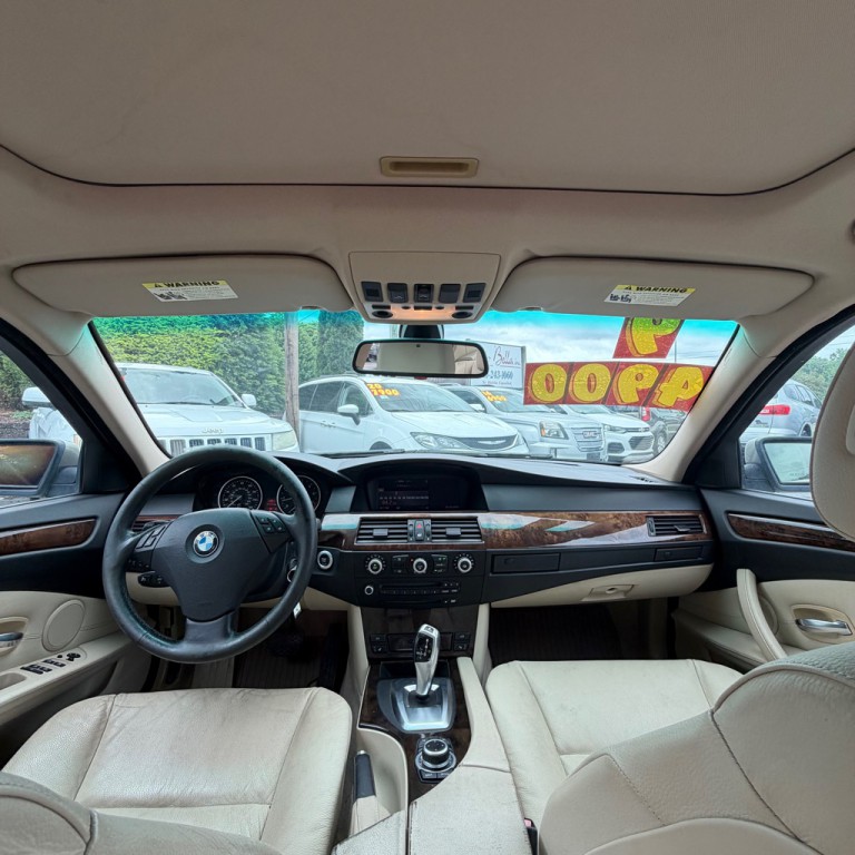 2009 BMW 5 Series Image 8