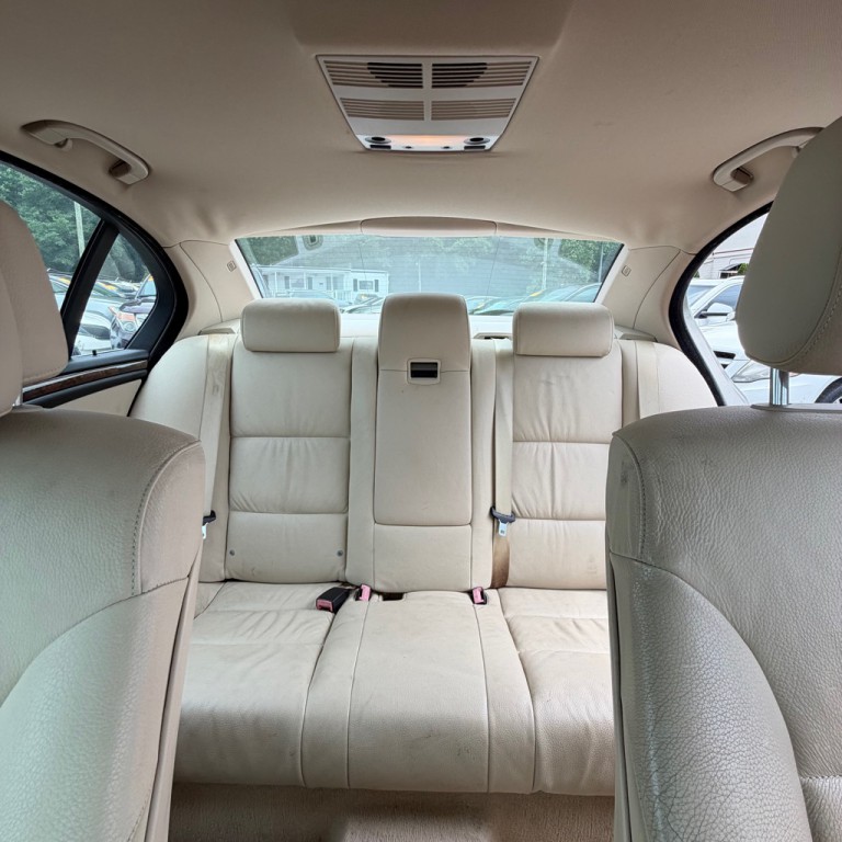 2009 BMW 5 Series Image 9