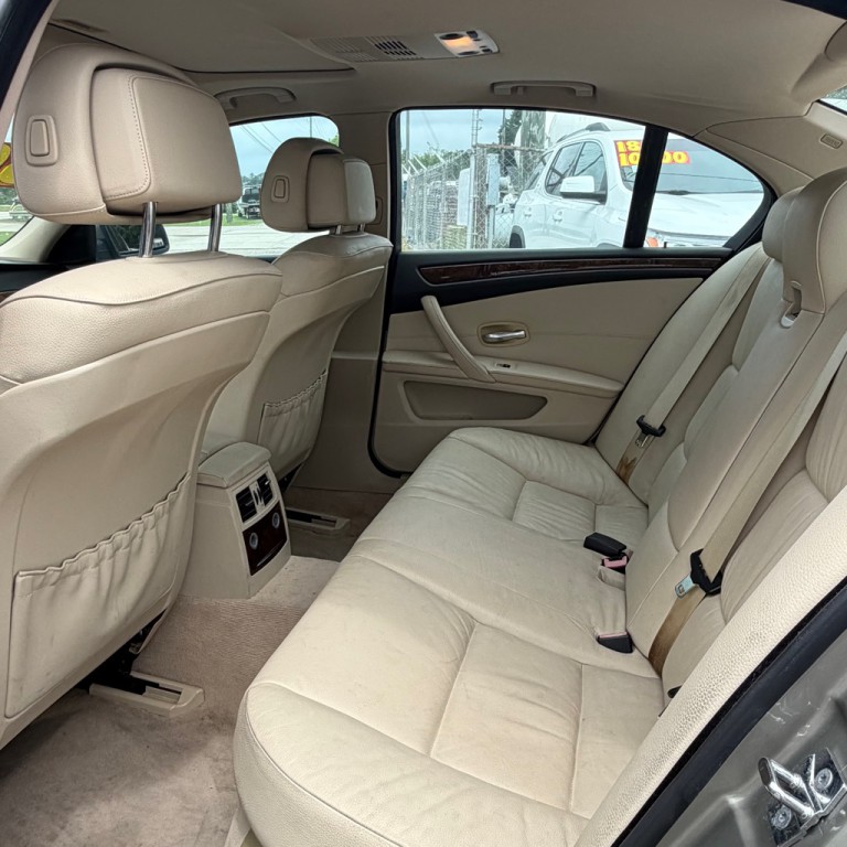 2009 BMW 5 Series Image 10