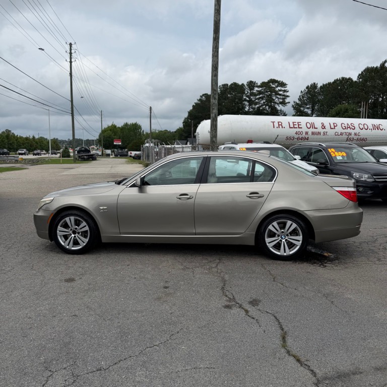 2009 BMW 5 Series Image 13