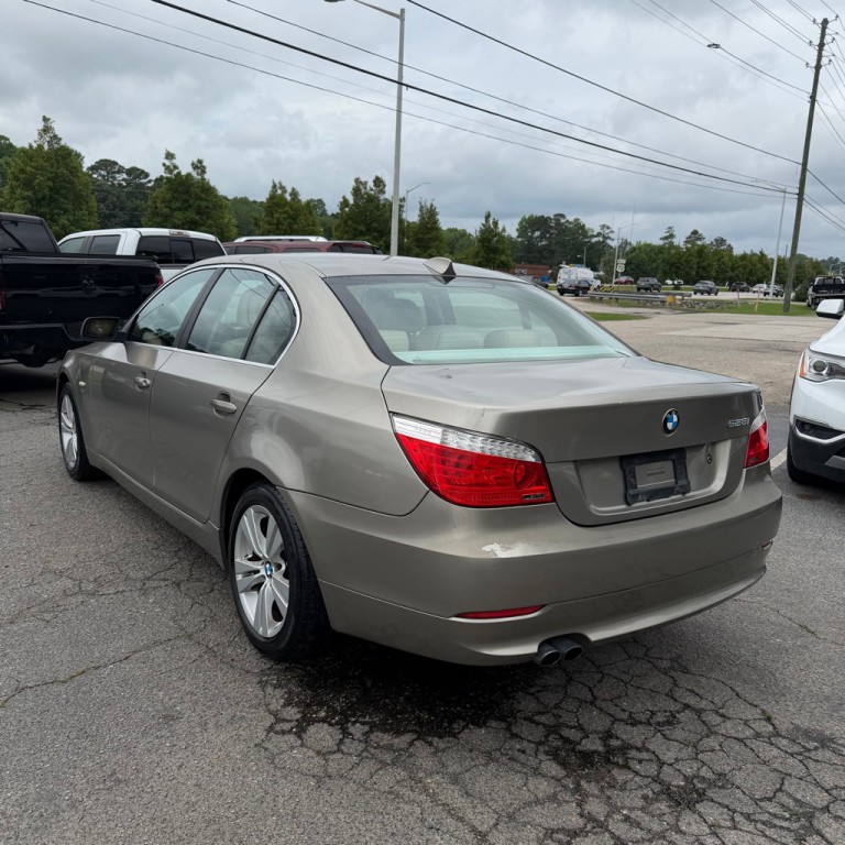 2009 BMW 5 Series Image 14