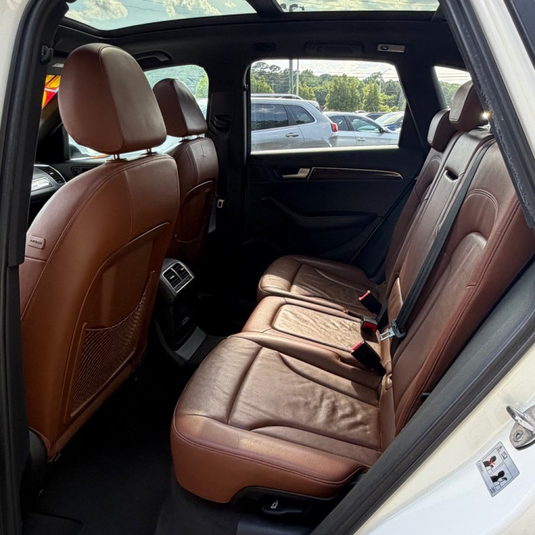 2010 Audi Q5 Image 10