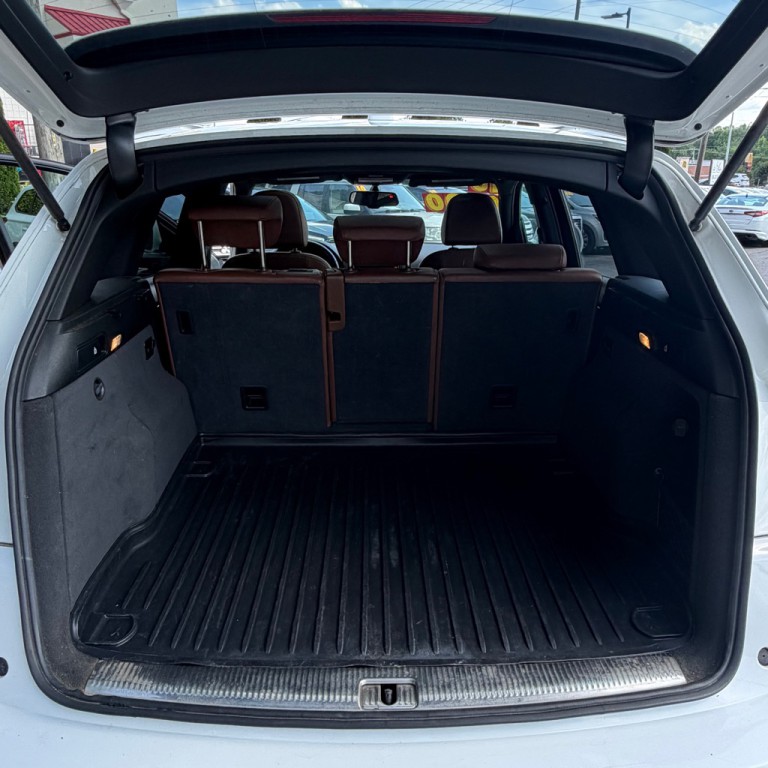 2010 Audi Q5 Image 12