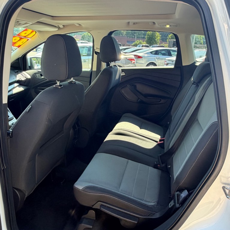 2016 Ford Escape Image 10