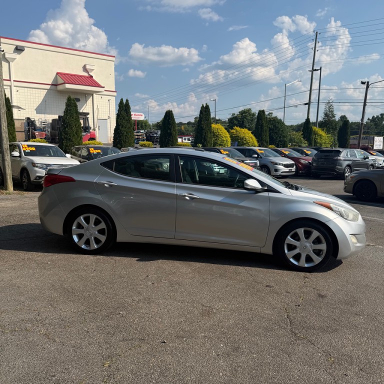 2013 Hyundai Elantra Image 4