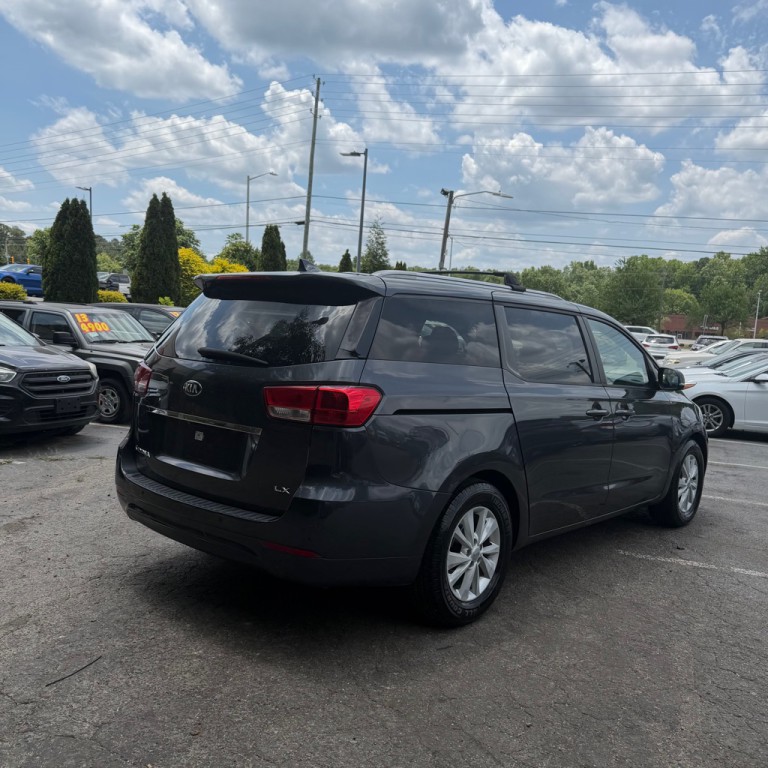 2016 Kia Sedona Image 3