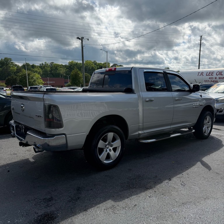 2015 RAM 1500 Image 3
