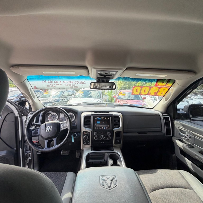 2015 RAM 1500 Image 8