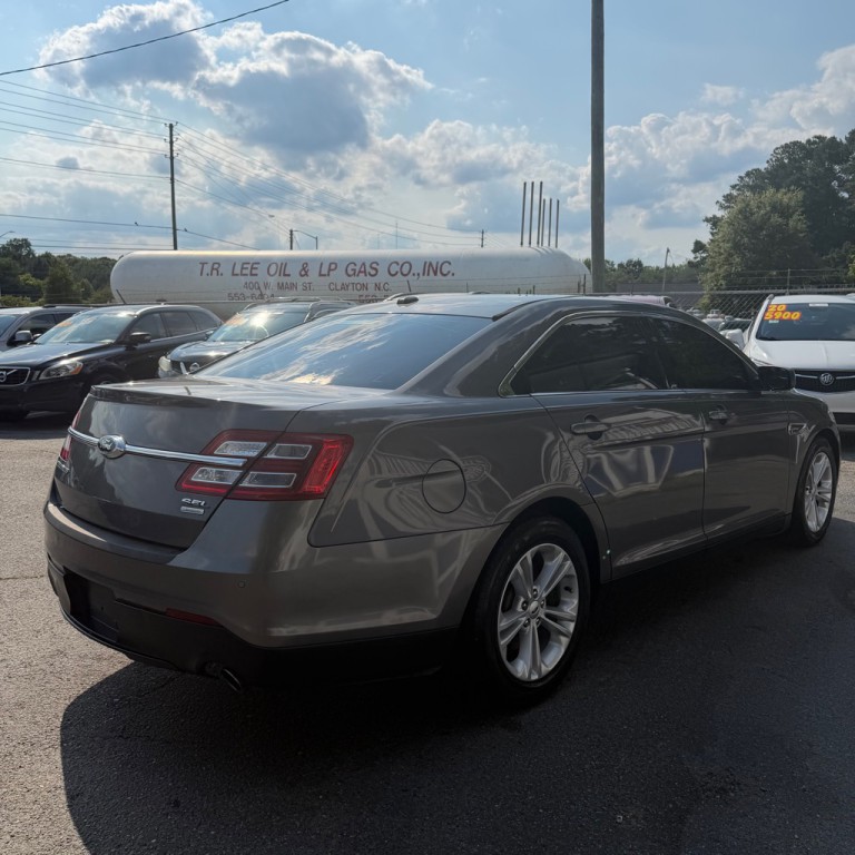 2014 Ford Taurus Image 3