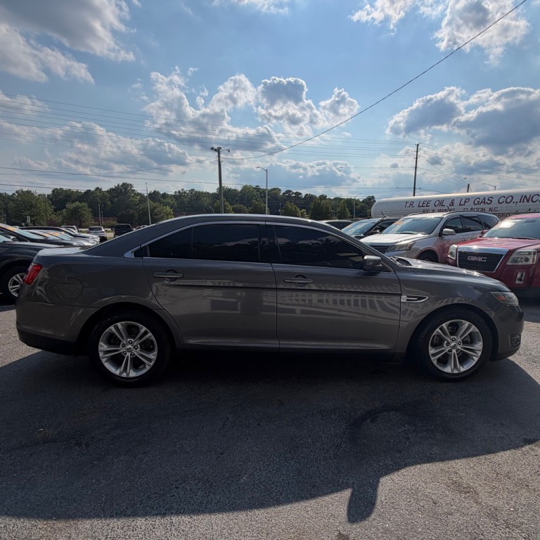 2014 Ford Taurus Image 4