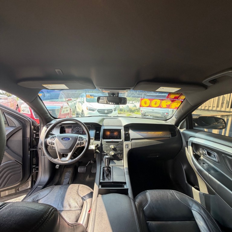 2014 Ford Taurus Image 8