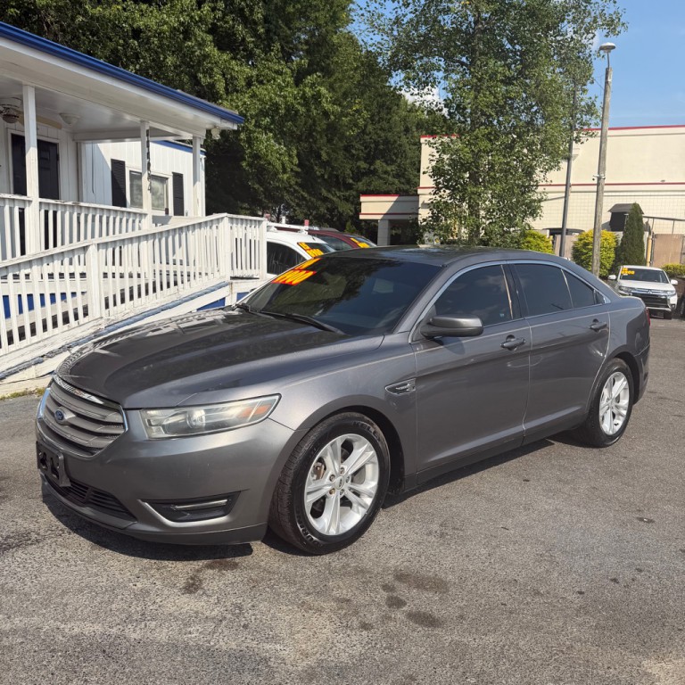 2014 Ford Taurus Image 12