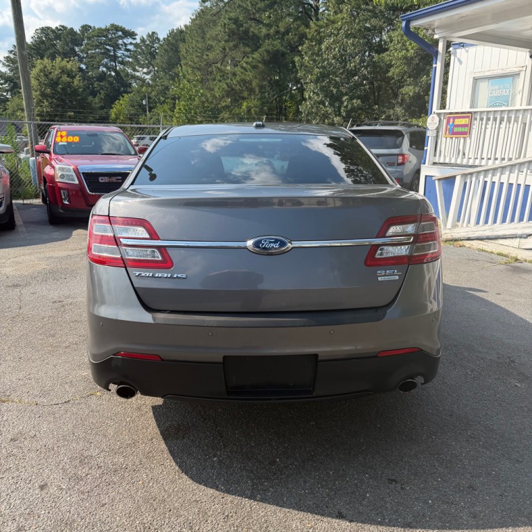 2014 Ford Taurus Image 15