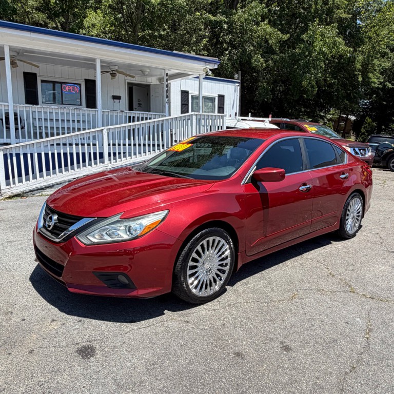 2017 Nissan Altima Image 12