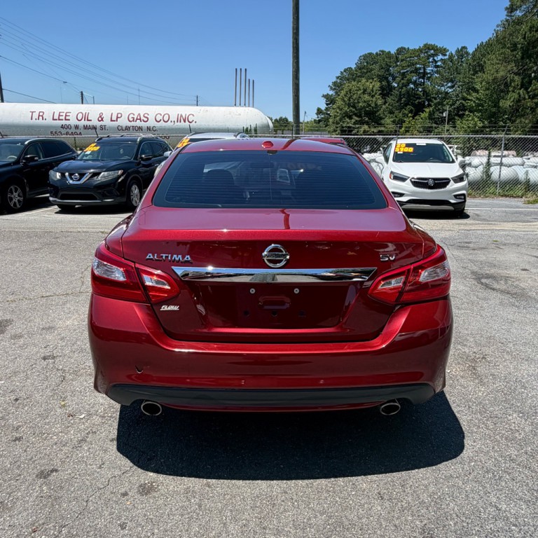 2017 Nissan Altima Image 15