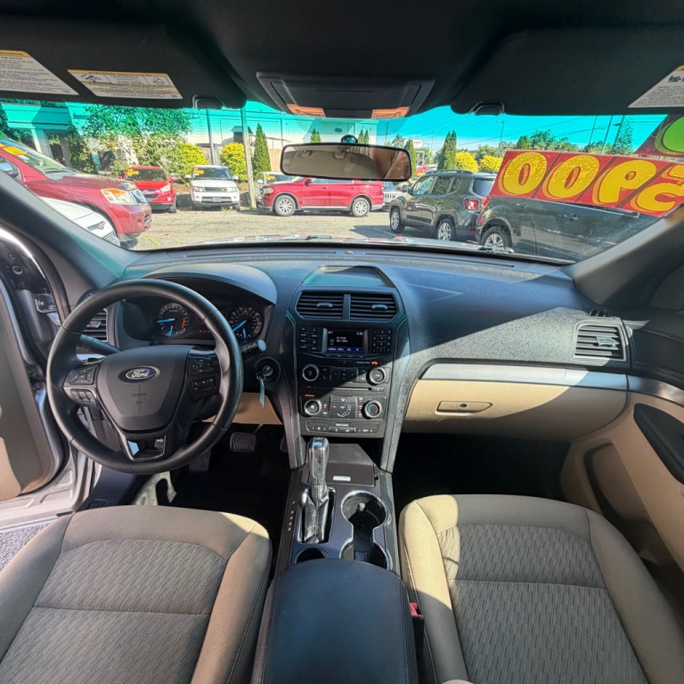 2016 Ford Explorer Image 8