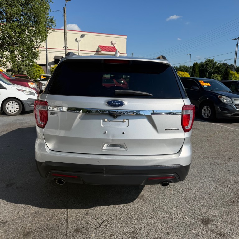 2016 Ford Explorer Image 18