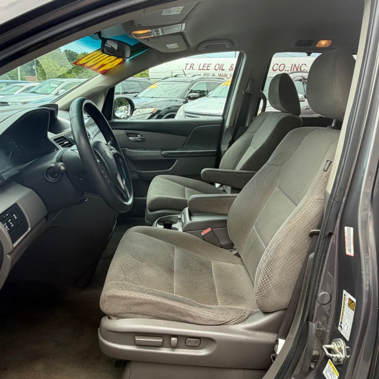 2014 Honda Odyssey Image 6