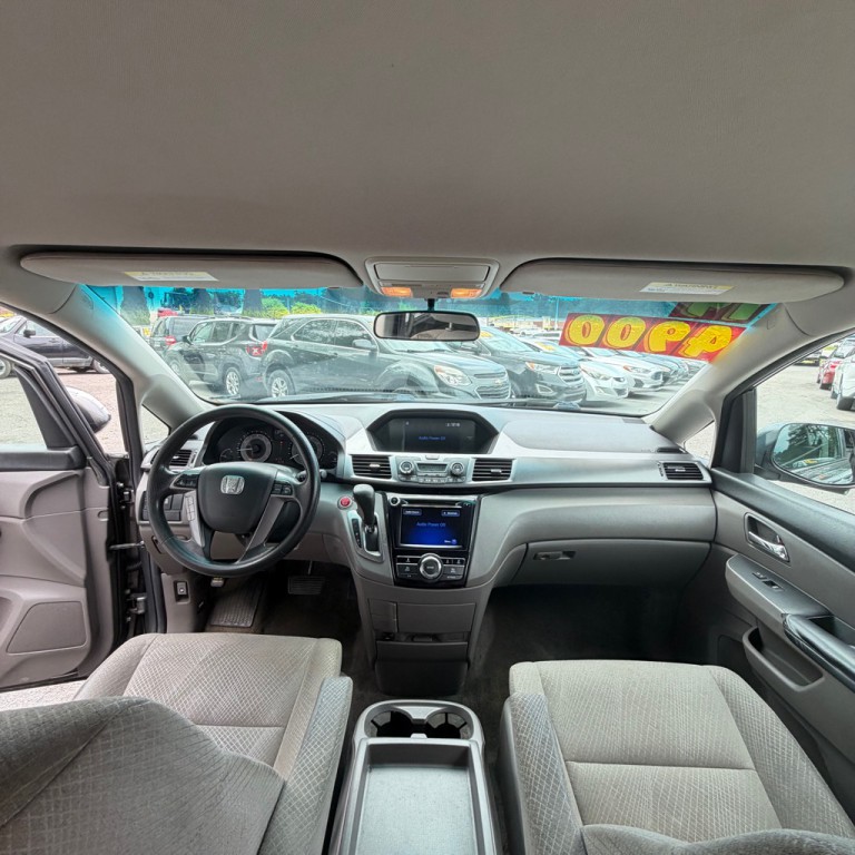 2014 Honda Odyssey Image 8